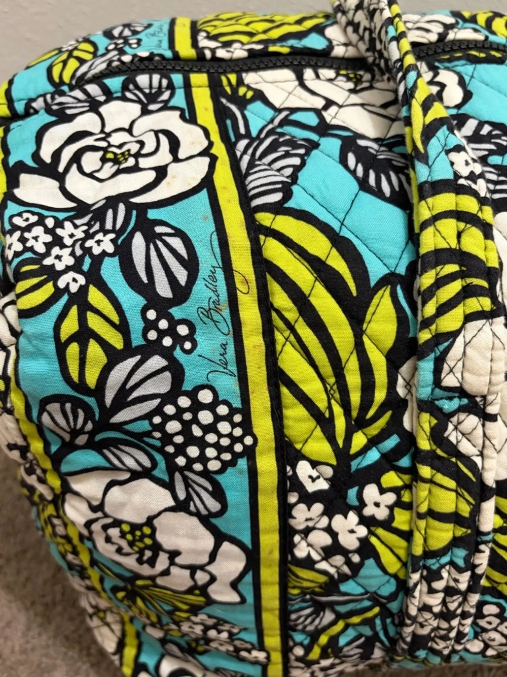 RETIRED PATTERN: Island Blooms Vera Bradley Original Large Travel Duffel - Picture 10 of 10